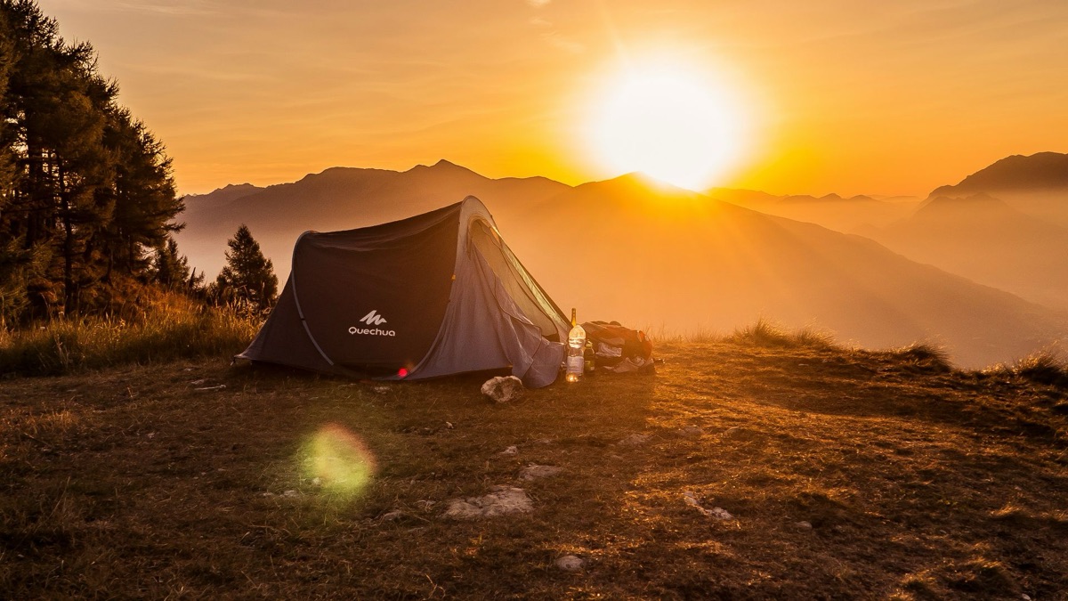 5 Things You Do That Make Other Campers Hate You